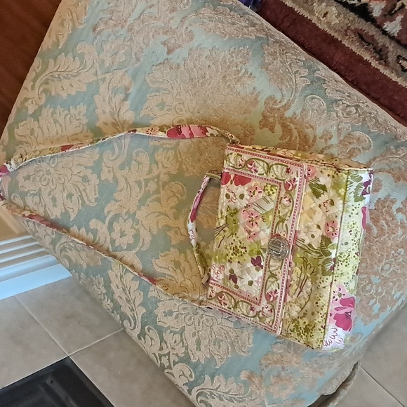 Vera Bradley Shoulder Bag - Picture 10 of 10